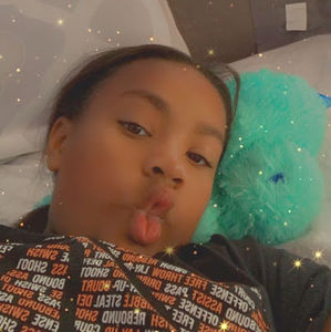 Meet your Posher, Ella